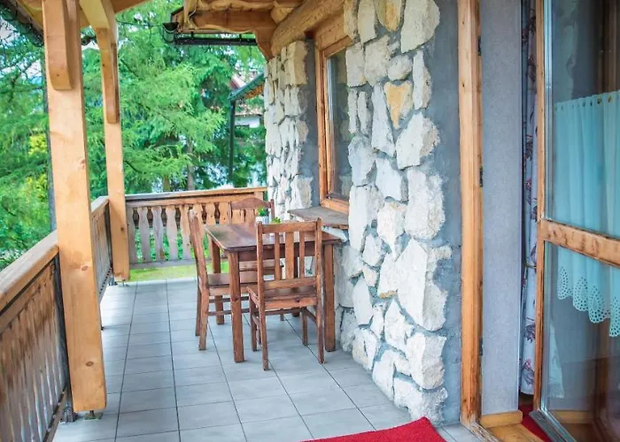 Bed & Breakfast Rezydencja Sasiadow Zakopanego 3*