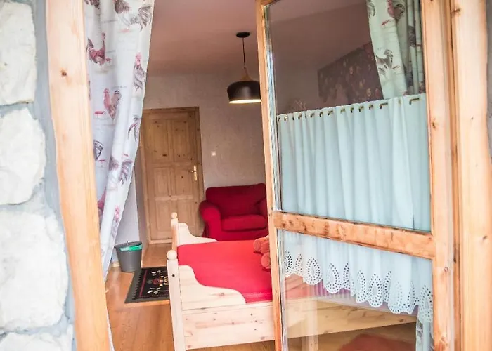 Bed & Breakfast Rezydencja Sasiadow Zakopanego 3*